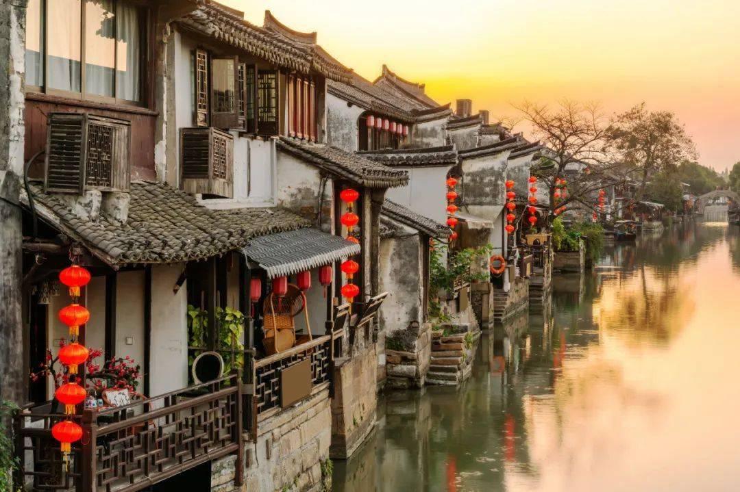 逃出郊外大别墅